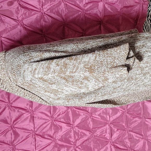 Chico's size 3. White and gold sweater, 3/4 sleeve length. - Picture 3 of 7